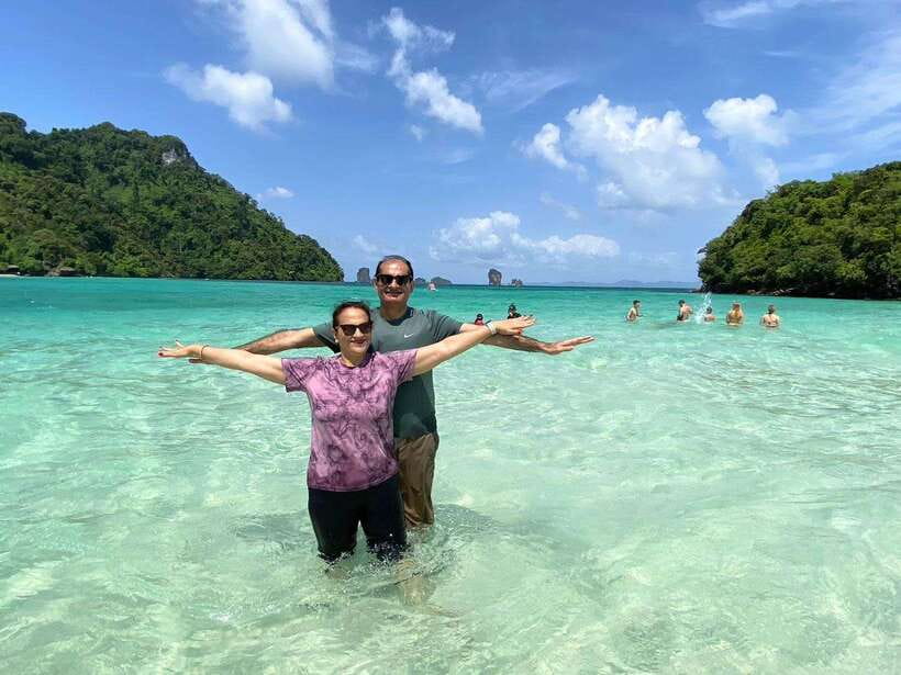 Krabi: 4-Island Speedboat Tour with Lunch - The speedboat ride and Railay’s limestone walls