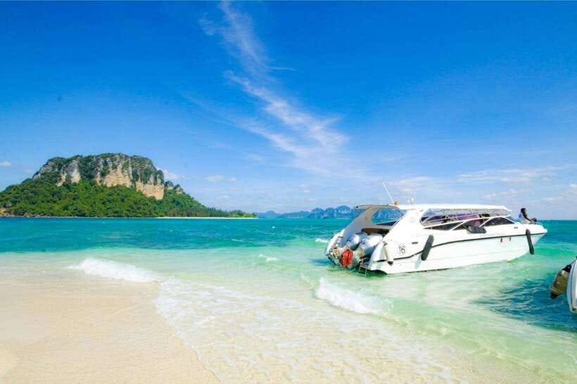Krabi: 4 Islands Tour by Speedboat with Lunch and Snorkeling - Tup Island and the tide-made footpath