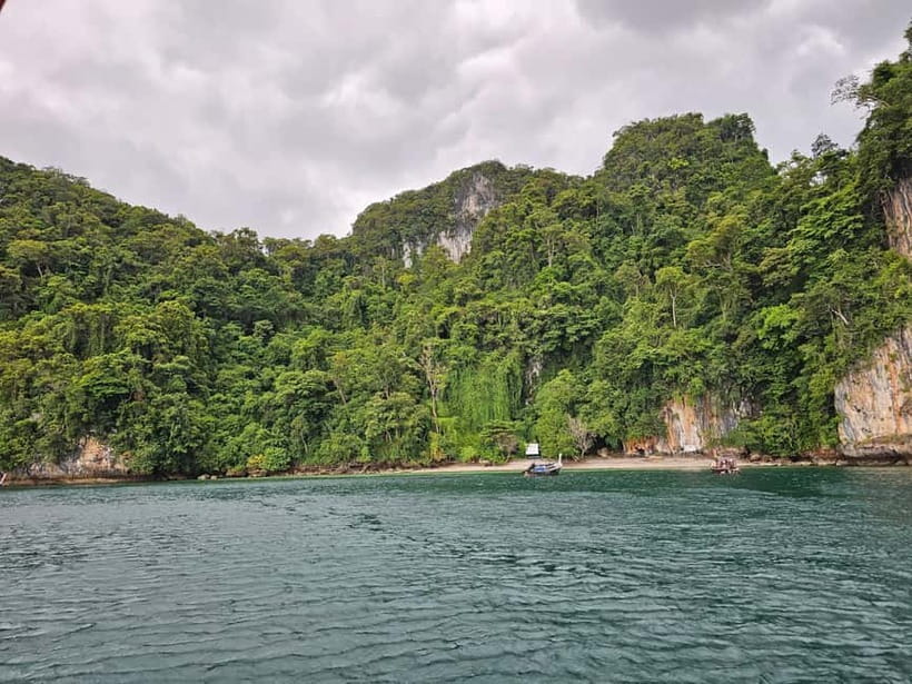 Krabi: Hong Island & 4 Islands Day Trip by Neptune Speedboat - The five details that shape this day