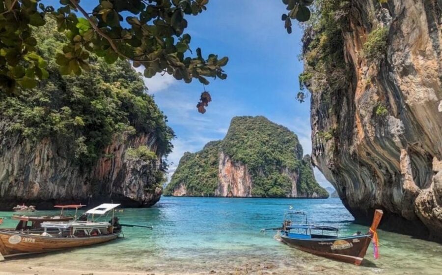 Krabi Hong Island Day Trip by Speed boat or Longtail Boat - The 360-degree viewpoint and what it adds