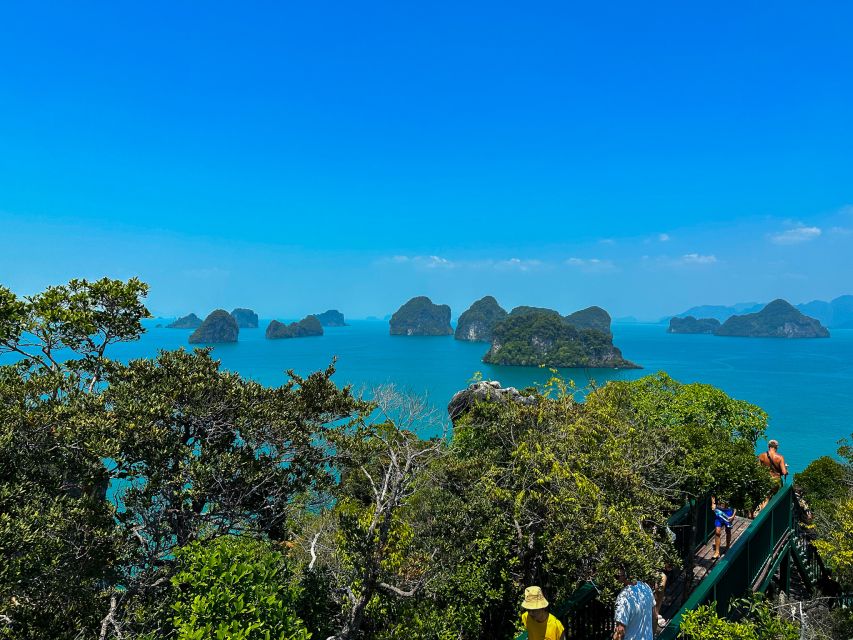 Krabi: Hong Island Day Trip by Speedboat with Thai Lunch - Hong Lagoon and its steep limestone walls