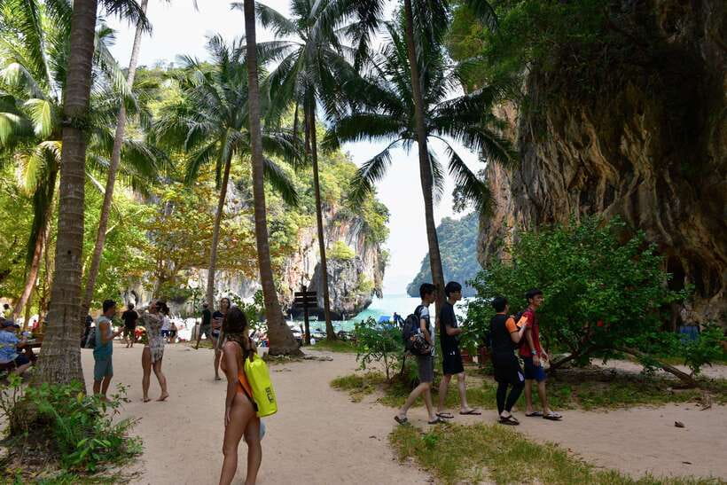 Krabi: Hong & Paradise Island Odyssey by Speedboat - Hong Lagoon and the optional kayaking stop