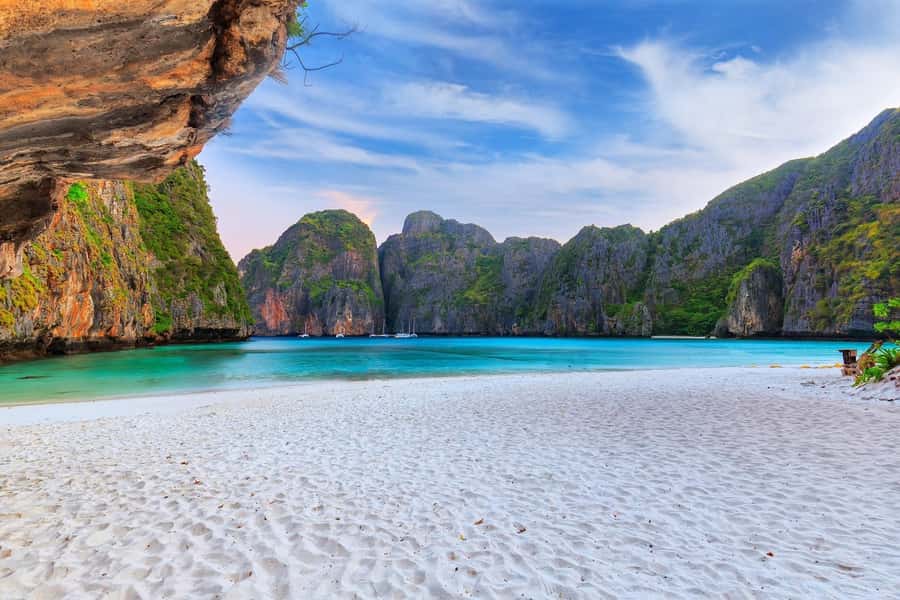 Krabi: Phi Phi & 4 Islands Sunset Tour by Speedboat - Pileh Lagoon is the water stop to remember