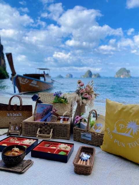 Krabi: Private Luxury Speedboat with picnic beach (4 island) - Hong Island needs a phone call before booking