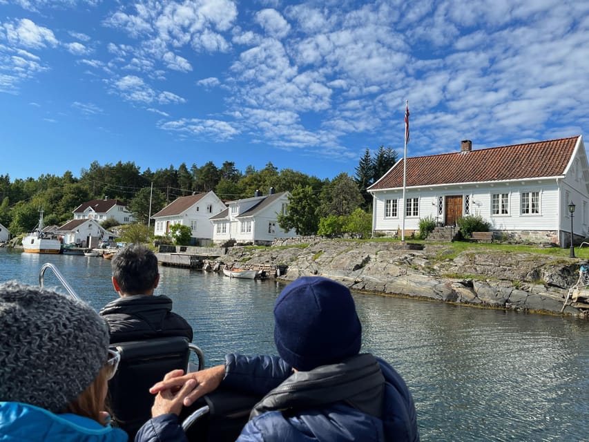Kristiansand: Express Archipelago Tour by RIB Speedboat - Staying warm, dry, and steady