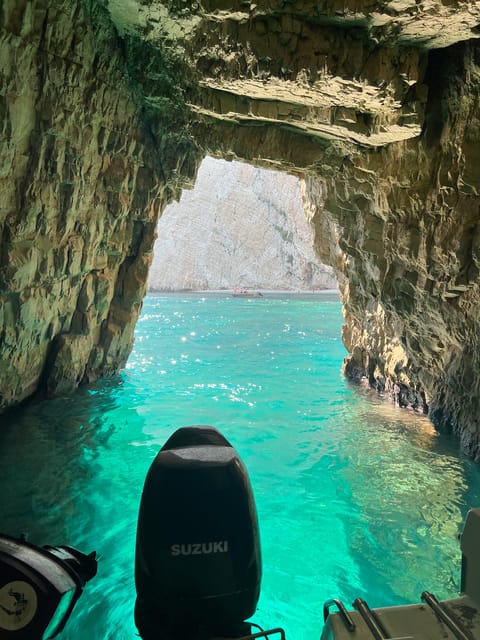 Laganas: Myzithres sunset experience with VIP speedboat - The speedboat ride to Myzithres