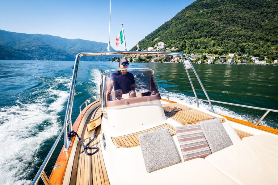 Lake Como: Villas & Gardens SpeedBoat Private Tour - Cernobbio and Villa Erba
