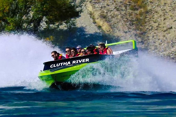Lakeland Jet Boat Adventure - Clutha River - The Hamilton Spin and the high-speed stunts