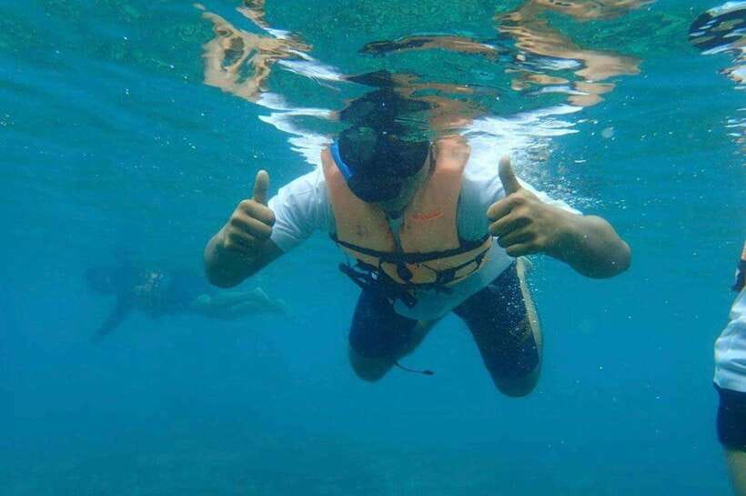 Langkawi: Dangli Island Snorkel and Swim Speedboat Tour - The optional floating restaurant lunch