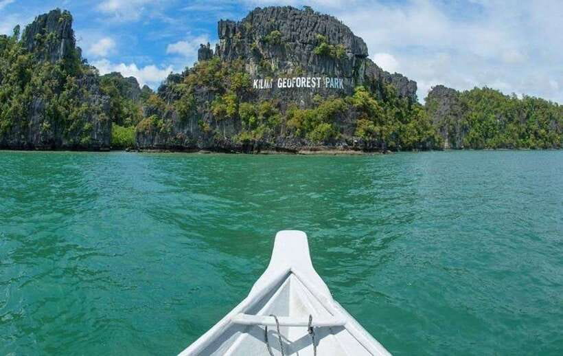 Langkawi: Tanjung Rhu Mangrove Speedboat Tour - Watching sea eagles above the water