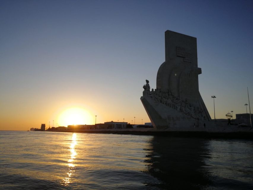 Lisbon Speedboat Sunset with Monuments Sightseeing - Starting at Doca de Santo Amaro