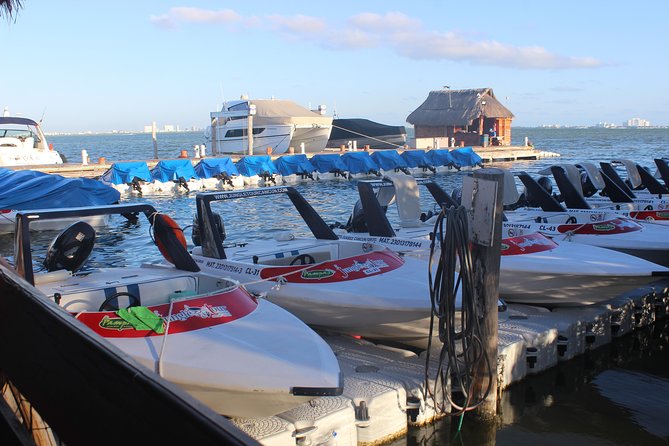 Live the experience of driving an Speedboat & Snorkel in CANCUN - What the $55 Price Includes