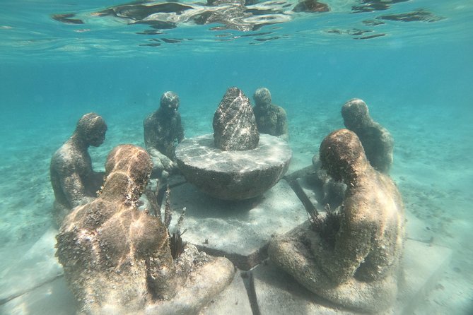 Live the experience of driving an Speedboat & Snorkel in CANCUN - Who Will Enjoy This Most