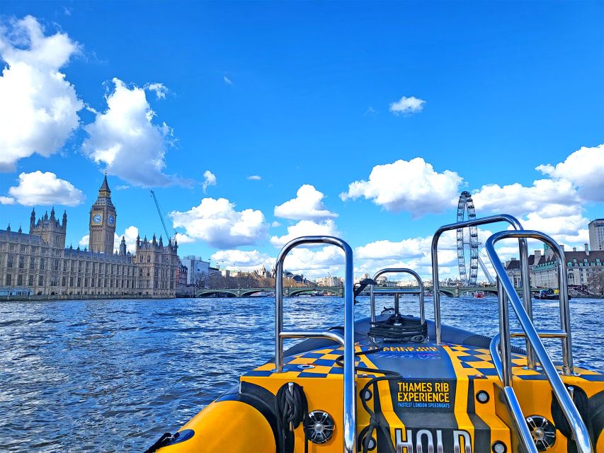 London: 70-Minute Thames Barrier Speedboat Tour - Docklands, Greenwich, and the O2 Arena