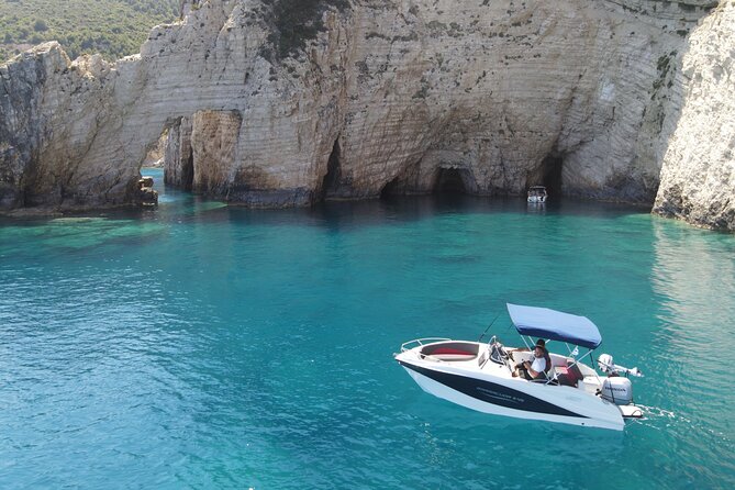 Luxury Speedboat Cruise to Shipwreck and Blue Caves - Filipoi Beach for snorkeling and clear water