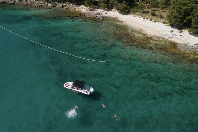 Luxury Speedboat Island Hopping with Swimming & Snorkeling - Red Island and its small castle