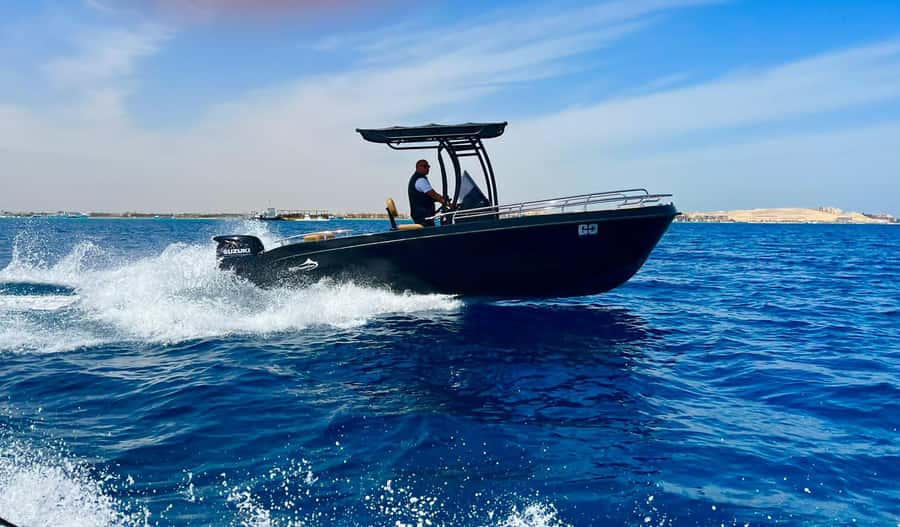 Makadi: Giftun Island Speedboat Cruise to Orange Bay & Lunch - Leaving Makadi for the Red Sea
