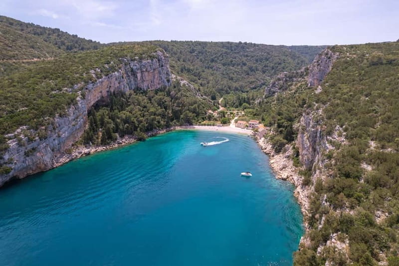 Makarska: 3-island Speedboat Cave & Blue Lagoon Tour - Brač finishes with one more quiet swim