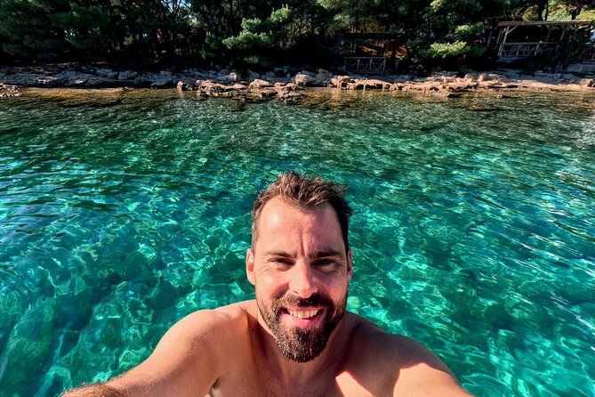 Makarska: 3-Island Speedboat Tour with Cave and Blue Lagoon - What to bring and what to expect onboard