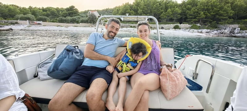 Makarska: Speedboat Sunset Tour to hidden bay on island Brač - Is the boat ride suitable for you?