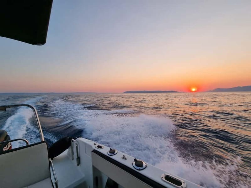 Makarska: Speedboat Sunset Tour to hidden bay on island Brač - Puntica Bay: 40 minutes for swimming and snorkeling