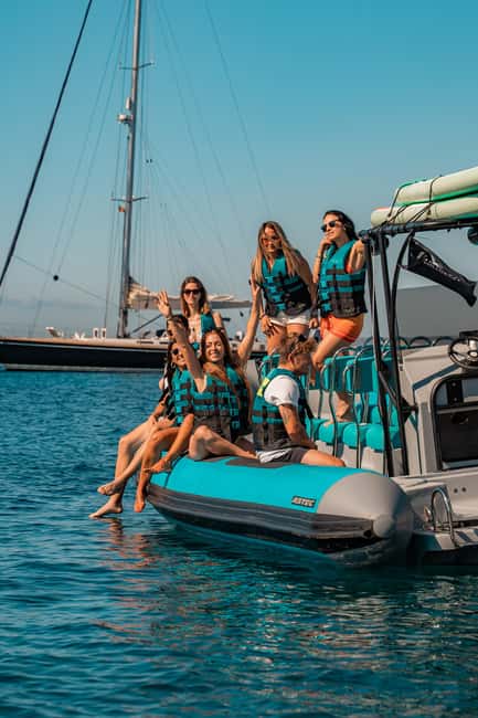 Mallorca: 2h speedboat tour, visit caves, cliffs and snorkel - Sea scooters and paddleboards