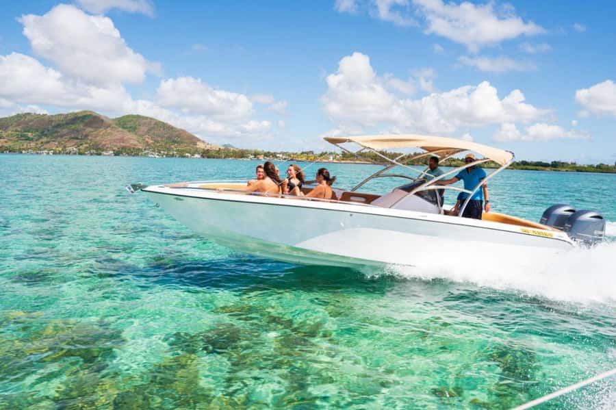 Mauritius: Speedboat Ile aux Cerfs, GRSE Waterfall, BBQ, Bar - Key points at a glance