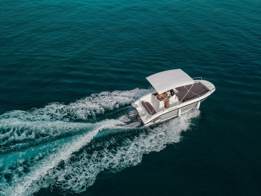 Medulin: Morning on Speedboat with Cave & Island Snorkeling - Captain Luks and the Feel of the Outing