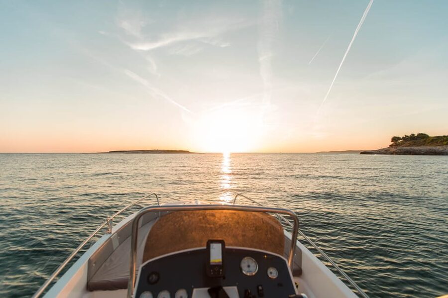 Medulin: Sunset on Speedboat with Lighthouse and Wine - Is $64 a fair price?