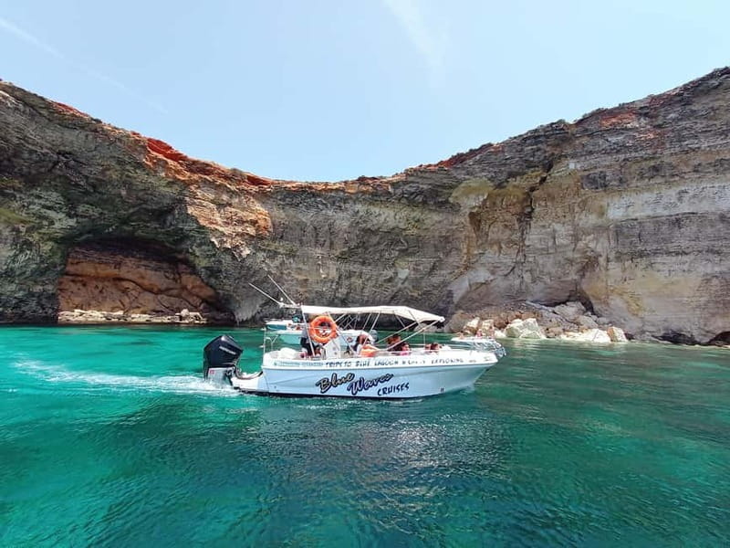 Mellieha: 1:00pm Speedboat round Comino Caves 2h Blue Lagoon - Why this Comino trip works well