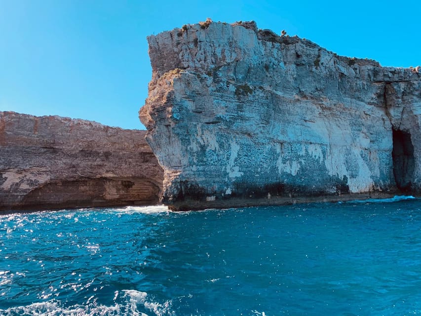 Mellieha: 3:00pm Speedboat round Comino Caves 2h Blue Lagoon - Guides, safety, and the feel of the trip