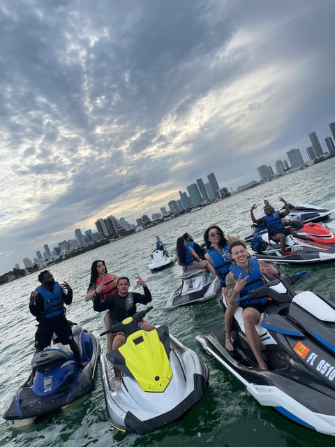 Miami: Jet Ski Adventure with Complimentary Speed Boat Ride - The photo package and extra costs