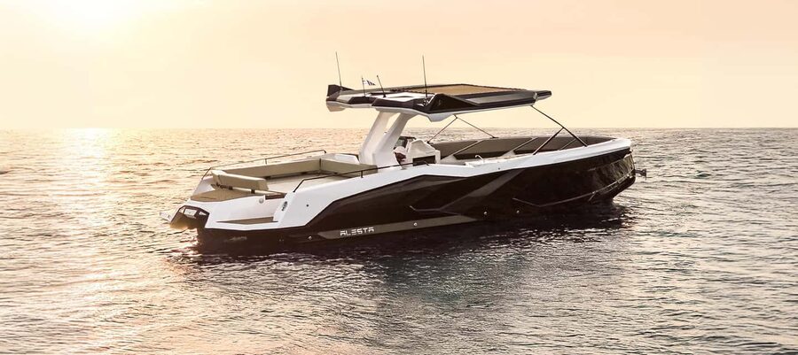 ❖ Milos: Private Speedboat Tour—Kleftiko Sarakiniko Poliegos - Kleftiko and Sikia Cave on the South Cruise