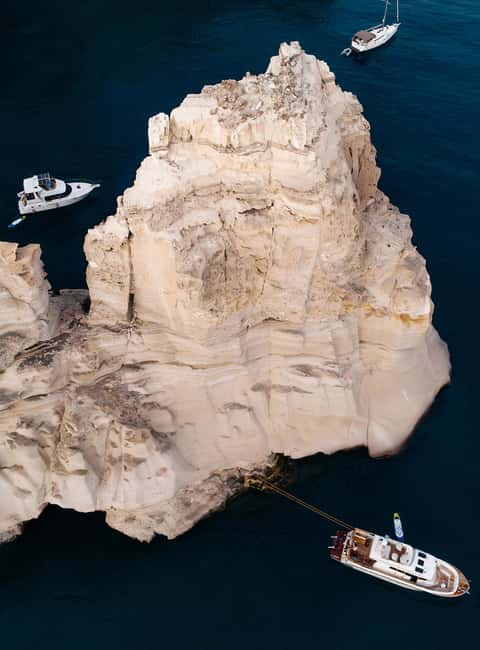 ❖ Milos: Private Speedboat Tour—Kleftiko Sarakiniko Poliegos - Sarakiniko and the North Cruise