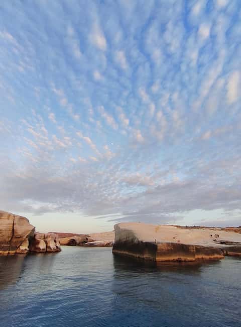 ❖ Milos: Private Speedboat Tour—Kleftiko Sarakiniko Poliegos - Swimming, snorkeling, and the sea scooter