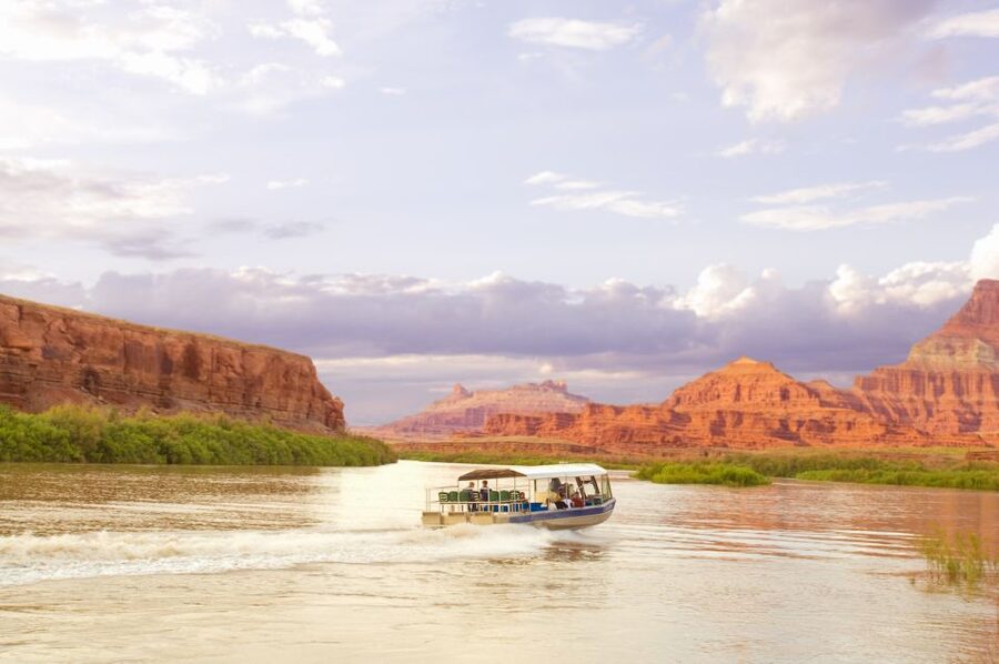 Moab: 1-Hour Express Jet Boat Tour on Colorado River - Why this short Colorado River cruise works
