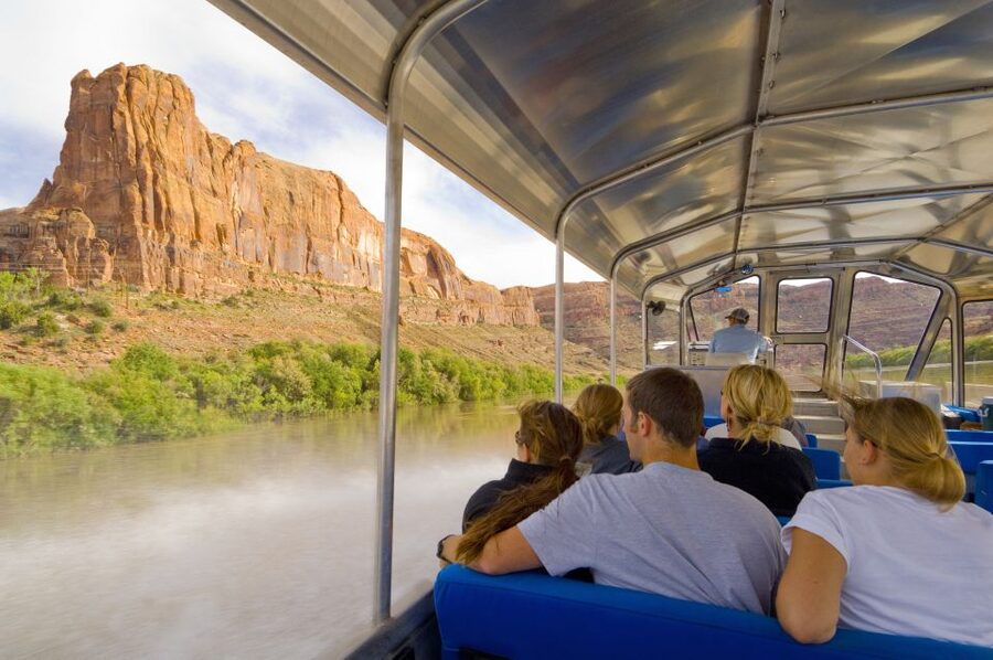 Moab: 1-Hour Express Jet Boat Tour on Colorado River - The final 20-minute return through canyon country