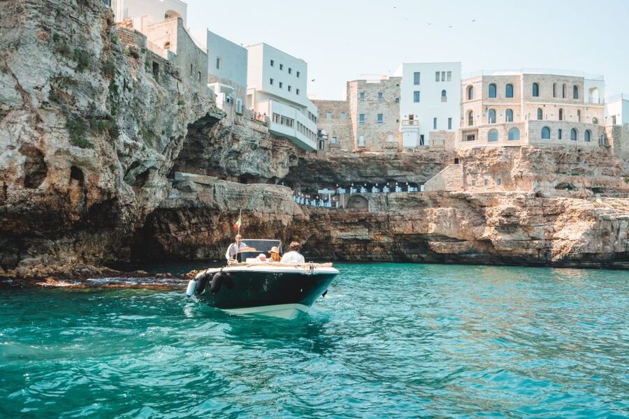 Monopoli: Private Sightseeing Speedboat Tour with Champagne - How the four-to-eight-hour duration affects value