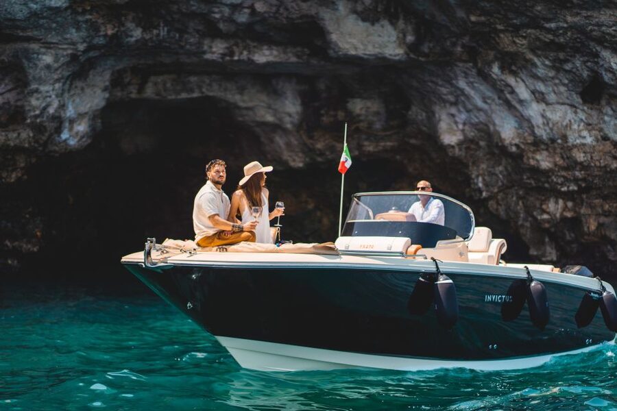 Monopoli: Private Sightseeing Speedboat Tour with Champagne - Grotta Palazzese from sea level