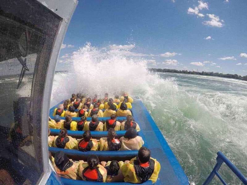 Montreal: Jet Boating on the Lachine Rapids - The guides make a real difference