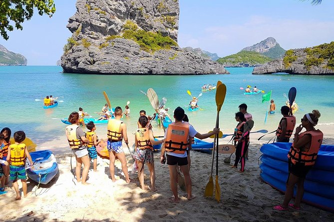 Mr. Tu Day Trip to Angthong Marine Park by Speed Boat from Koh Samui - The climb at Koh Wua Talap
