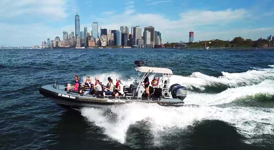 New York City: Harbor Speedboat Tour - The Statue of Liberty photo stop