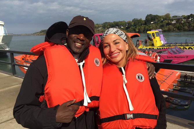 Niagara Falls Sightseeing tour of USA Side plus Jetboat - Changing clothes and joining the sightseeing tour