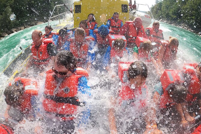 Niagara Falls USA, Open-Top (Wet) Jet Boat Tour - Registration, safety gear, and the first splash