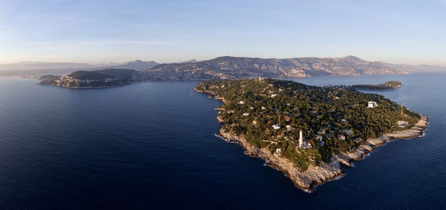 Nice: Snorkeling Speedboat Tour in Villefranche Bay - What the full 90 minutes feels like