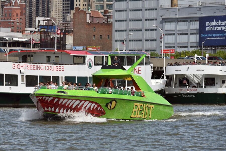 NYC: Circle Line "The Beast" Midtown/Downtown Speedboat Ride - Who will enjoy The Beast most