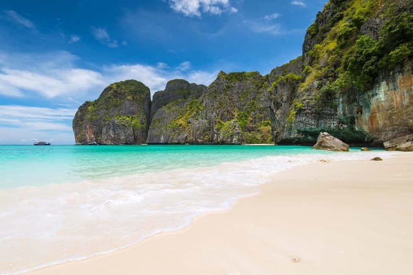 One Day Phi Phi Island by speed boat ( Join ) - Chicken Island adds a nickname and a photo stop