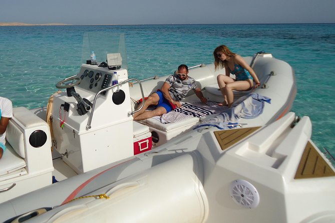 Orange Bay Island By Speedboat - Crew Service and What You Can Expect