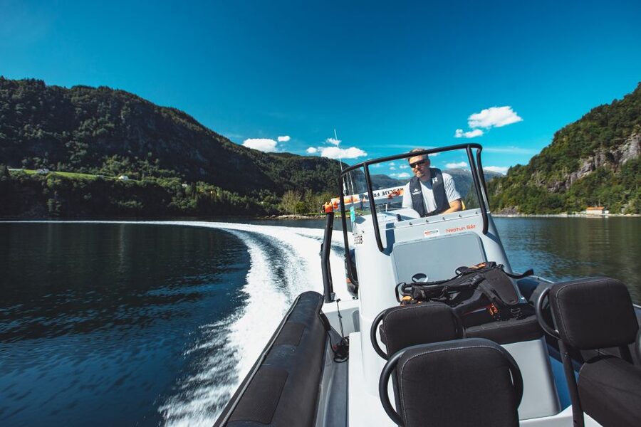 Øystese: Hardangerfjord and Fyksesund RIB Fjord Adventure - Who should book this fjord safari?