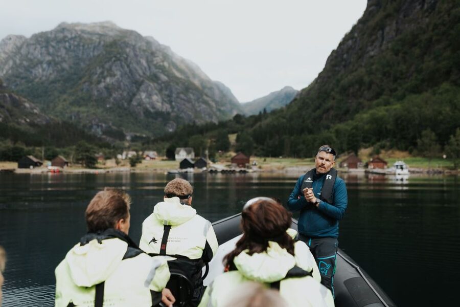 Øystese: Hardangerfjord RIB safari to the Fyksesund branch - Key points at a glance